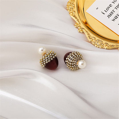 Crystal and Pearl Cubic Zirconia 18K Gold Plated Hazelnut Ear Jackets, gold drop earrings for women, detail close-up