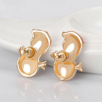 White and Bundled Snowman Stud Earrings, stud earrings for women, botanical inspired, styled look