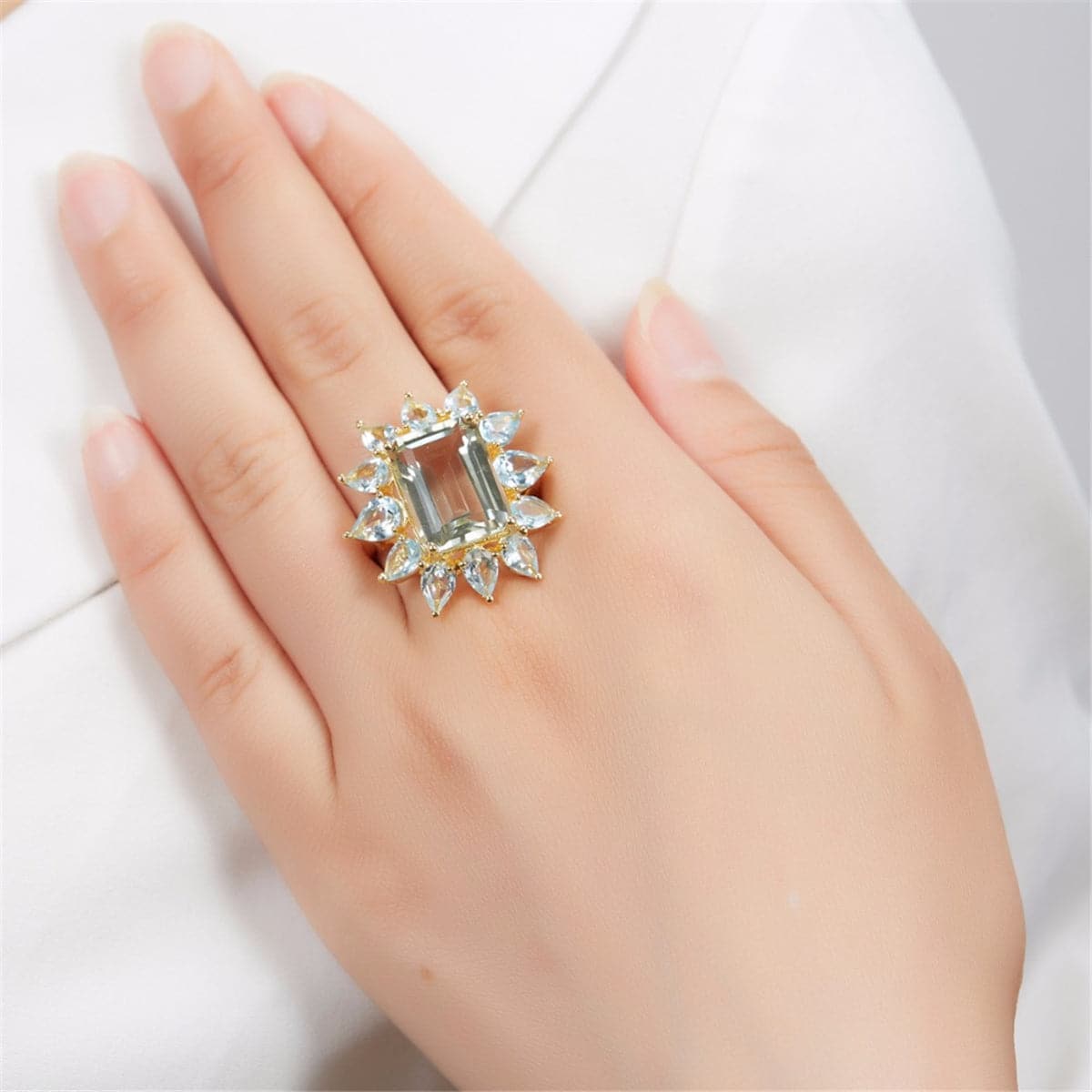 Light Blue Crystal & 18k Gold-Plated Geometry Ring - streetregion