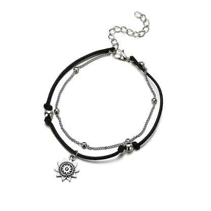 Vibre and Silver-Plated Sun Charm Layered Anklet, silver anklet bracelet, elegant gift for her, detail close-up