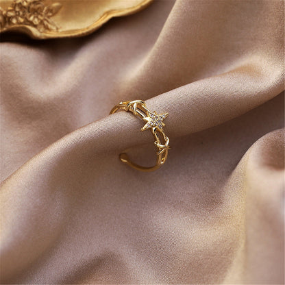 Cubic Zirconia and 18K Gold-Plated Star Open-Band Ring, gold statement rings for women, elegant gift for her, detail close-up