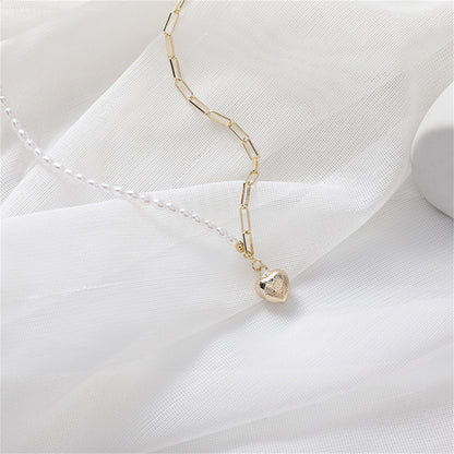 Pearl and 18K Gold-Plated Heart Pendant Necklace, gold pendant necklace for women, dainty minimalist design, detail close-up