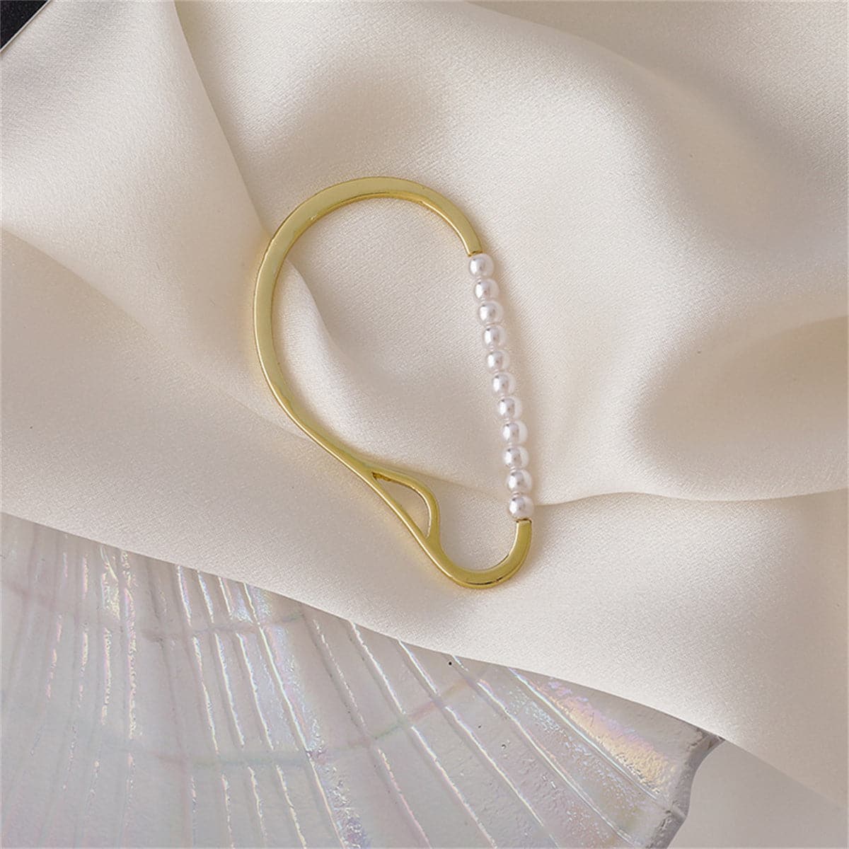 Pearl & 18K Gold-Plated Ear Cuff