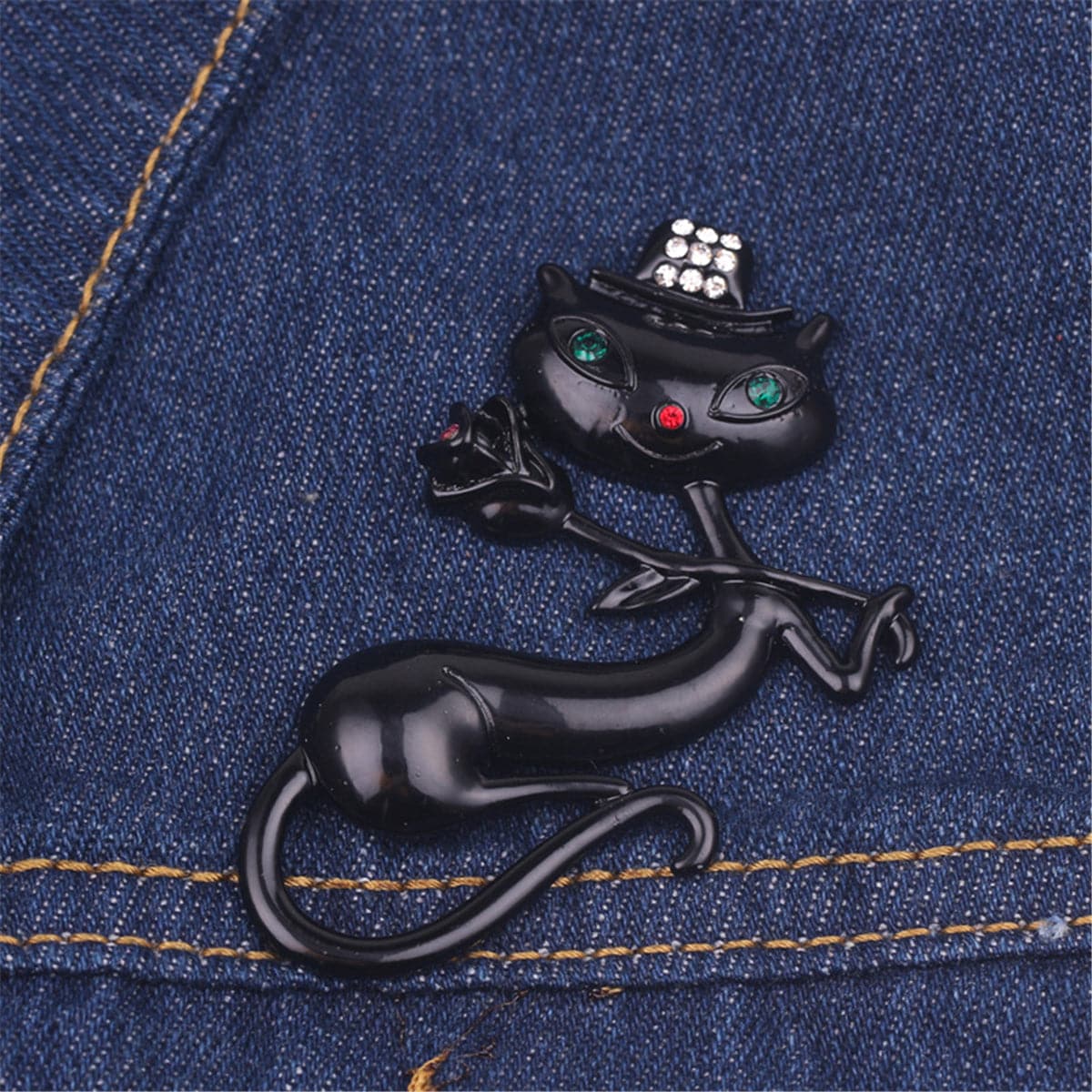 Black Elegant Cat Brooch - streetregion