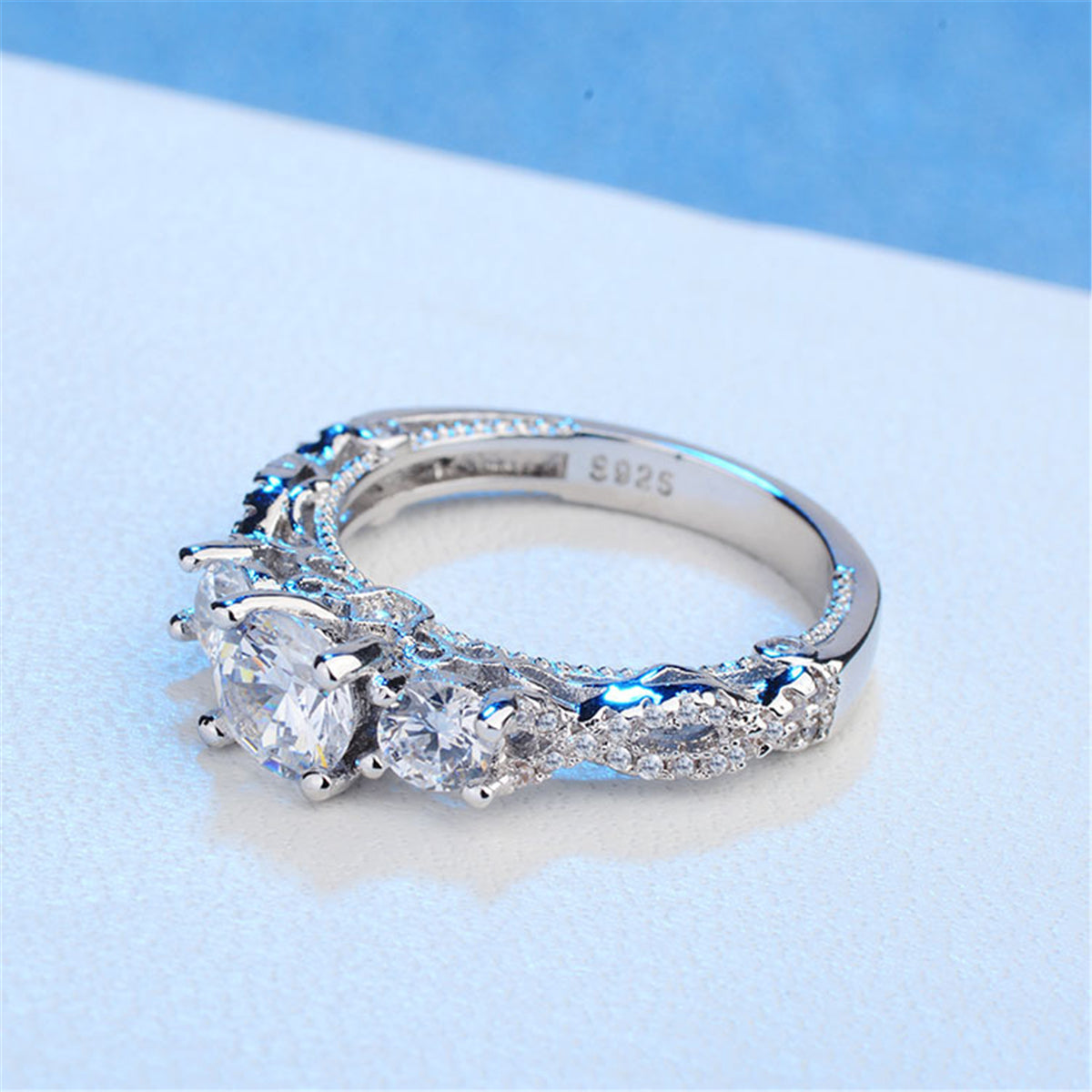 Crystal and Cubic Zirconia Three-Link Ring, statement rings for women, botanical inspired, detail close-up