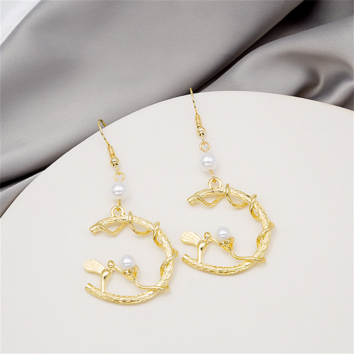 Pearl and 18K Gold-Plated Bird Circle Drop Earring, gold drop earrings for women, vintage-inspired design, lifestyle look
