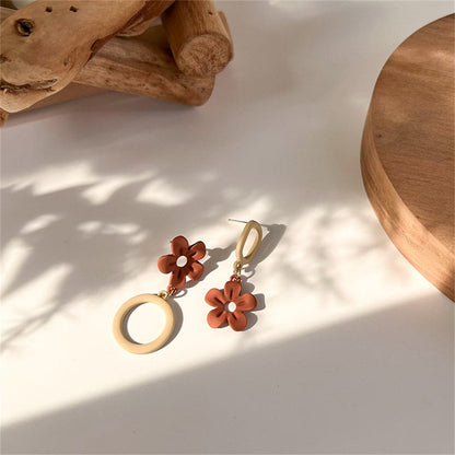 Coffee Enamel and 18K Gold-Plated Flower Mismatch Drop Earring, gold drop earrings for women, everyday style, detail close-up