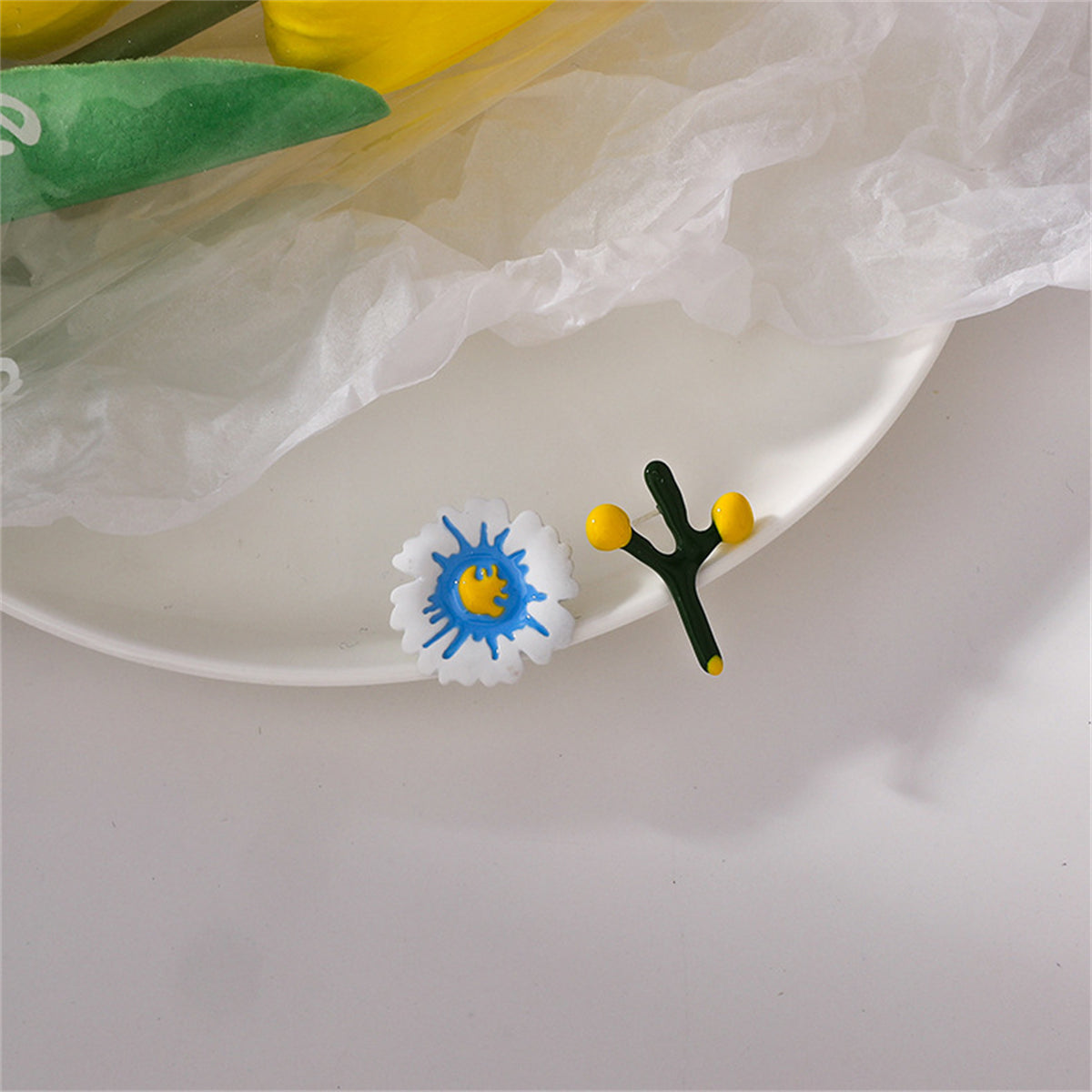 Blue & White Mismatch Flower & Branch Stud Earrings