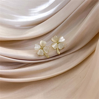 Cats Eye and 18K Gold-Plated Clover Stud Earrings, gold stud earrings for women, elegant gift for her, front view