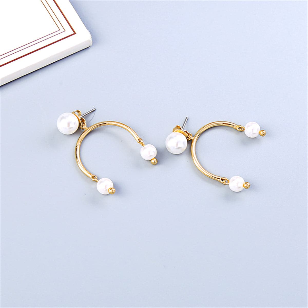 Pearl & 18K Gold-Plated Curved Line Ear Jackets