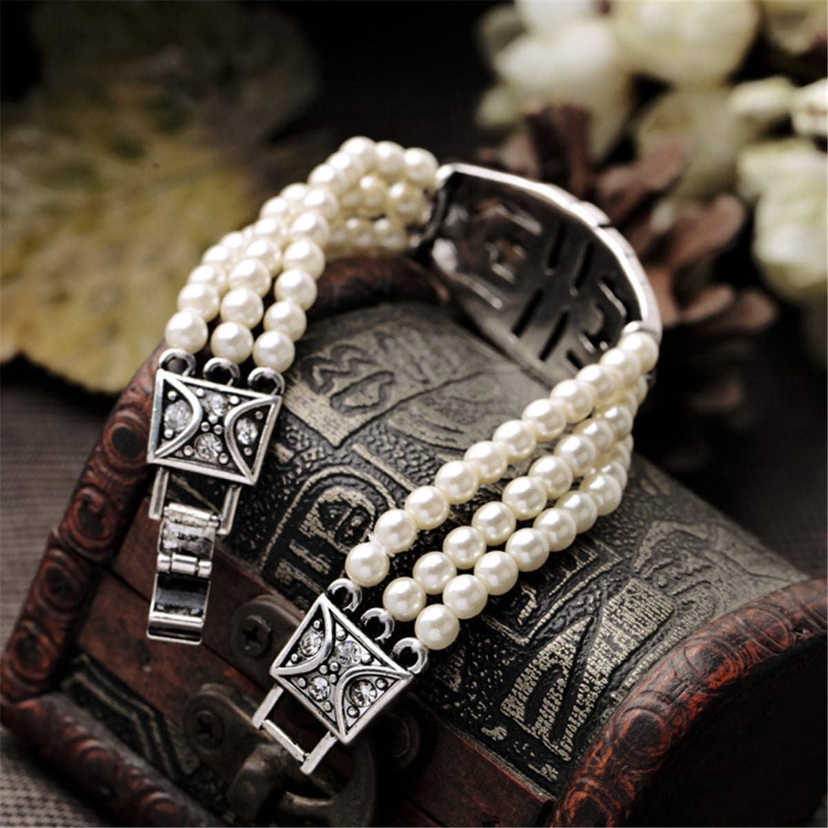 Pearl & Cubic Zirconia Shield Layer Bracelet