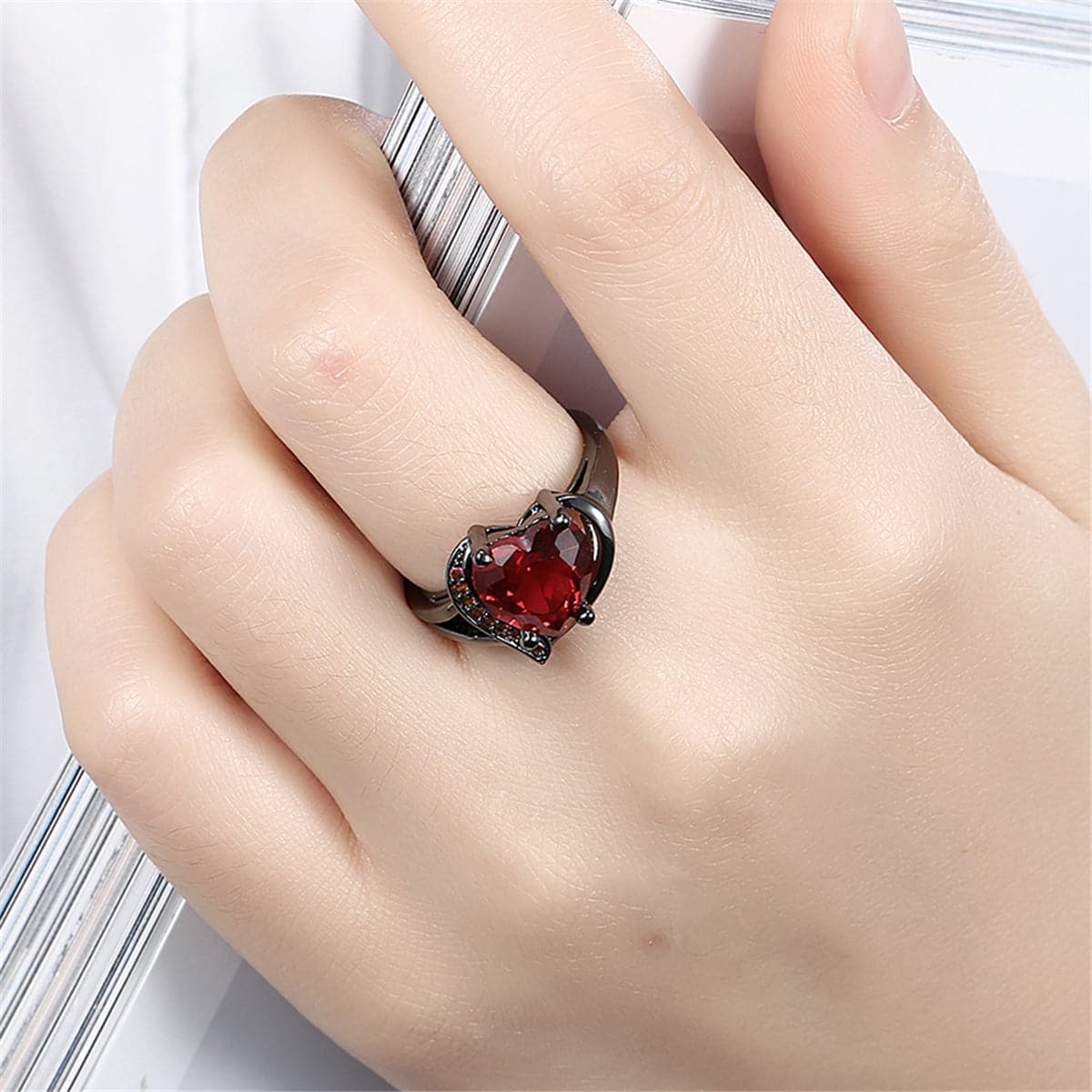 Red cubic zirconia & Gunmetal Heart Ring - streetregion