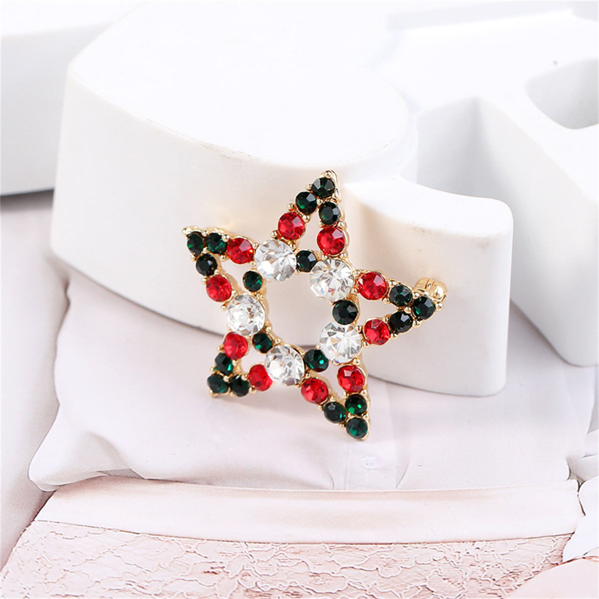 Red Cubic Zirconia and 18K Gold-Plated Openwork Star Brooch, gold brooch pin, vintage-inspired design, detail close-up