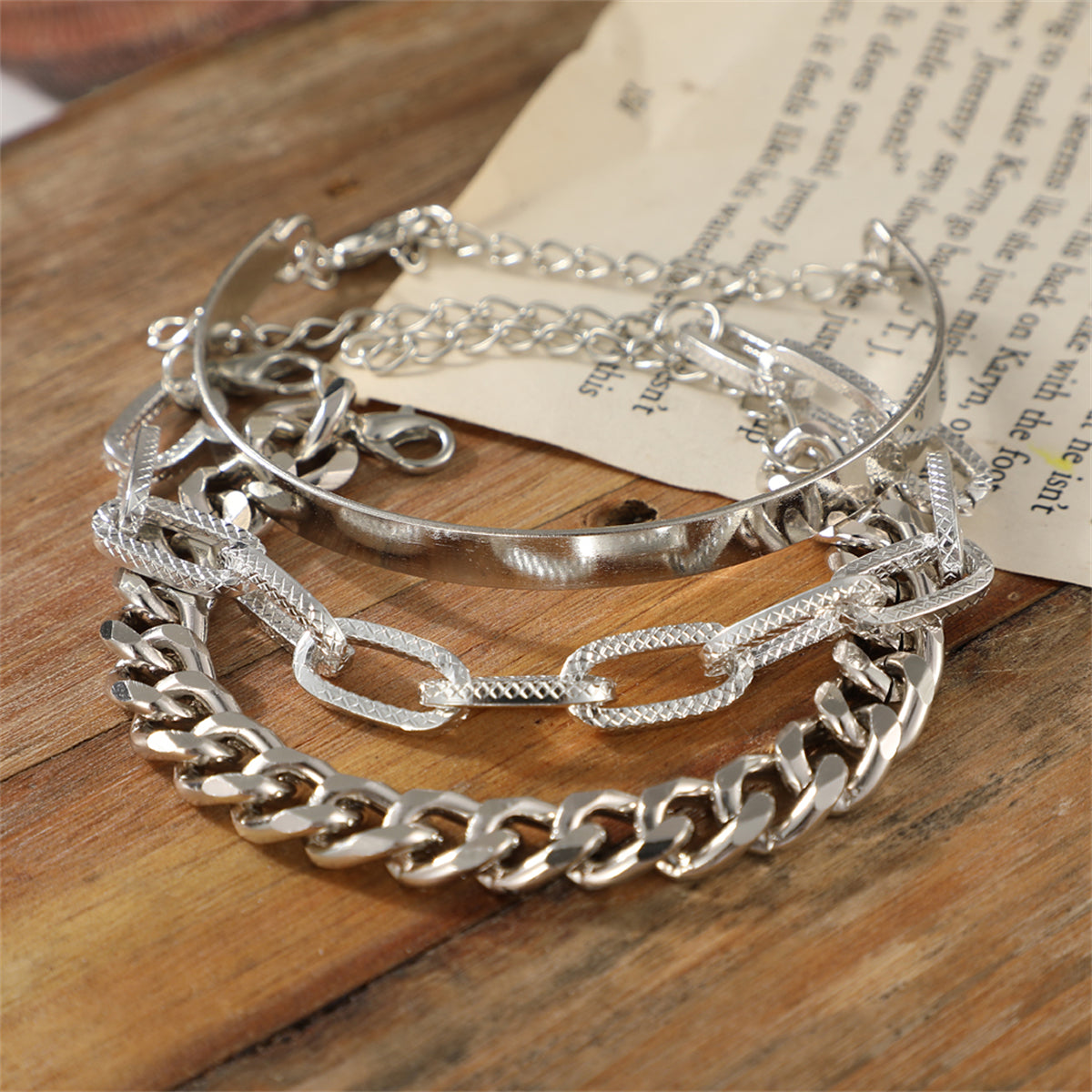 Silver-Plated Cable Chain Bracelet Set, jewelry gift sets for women, everyday style, detail close-up