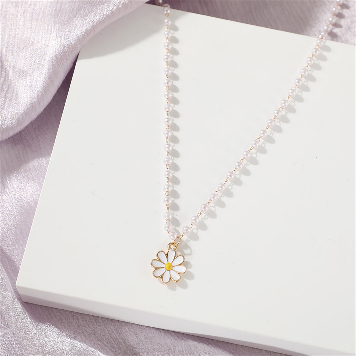 Pearl and 18K Gold-Plated Station Daisy Pendant Necklace, gold pendant necklace for women, elegant gift for her, side view