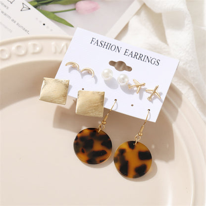 Pearl and Acrylic 18K Gold-Plated Tortoiseshell Drop Earrings Set, gold stud earrings for women, lifestyle look