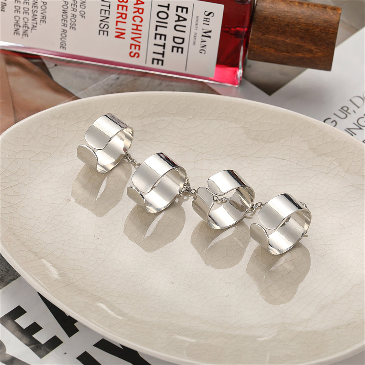 Silver-Plated Linked Open Four-Finger Band, jewelry gift sets for women, dainty minimalist design, detail close-up