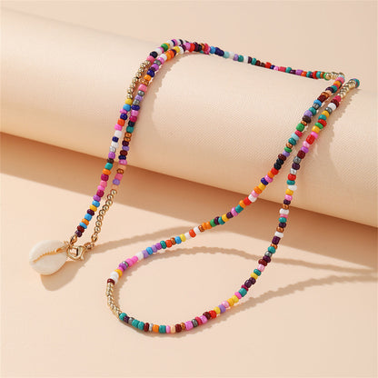 Mulitcolor Howlite and Shell Pendant Necklace, pendant necklace for women, everyday style, detail close-up