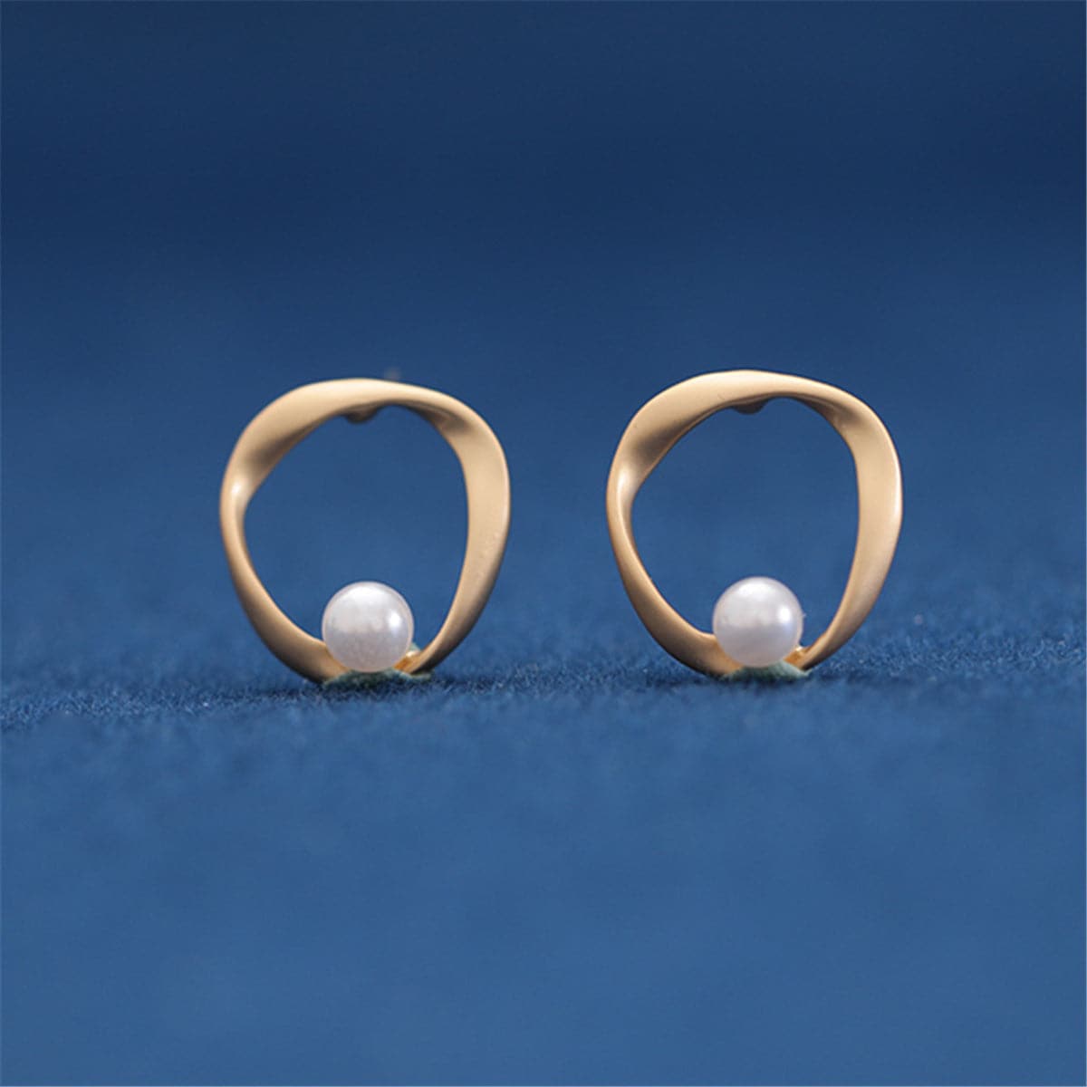 Pearl & 18K Gold-Plated Open Twist Round Stud Earrings