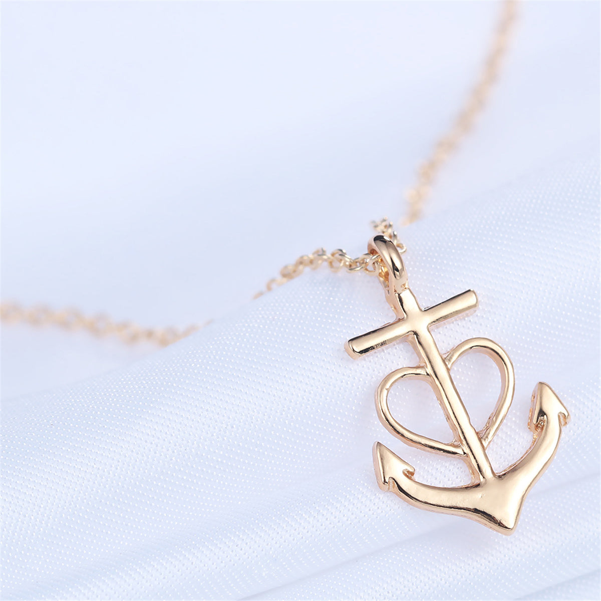18K Gold-Plated Heart Anchor Pendant Necklace, gold pendant necklace for women, everyday style, front view