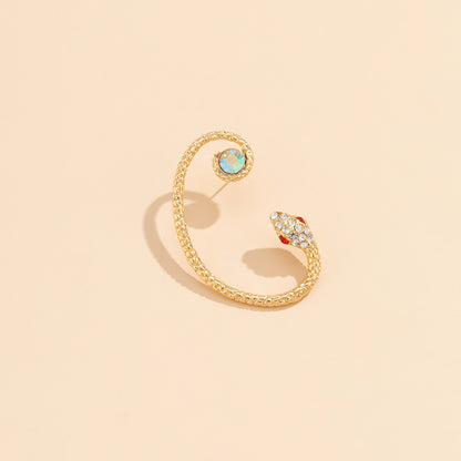 Cubic Zirconia and 18K Gold-Plated Snake Ear Cuff, gold stud earrings for women, elegant gift for her, detail close-up