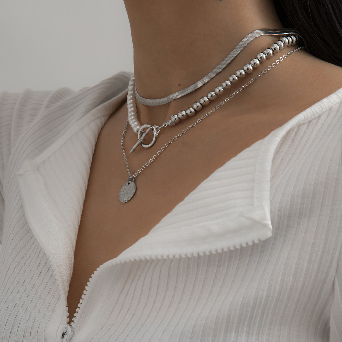 Pearl and Silver-Plated Toggle Necklace Set, jewelry gift sets for women, vintage-inspired design, detail close-up