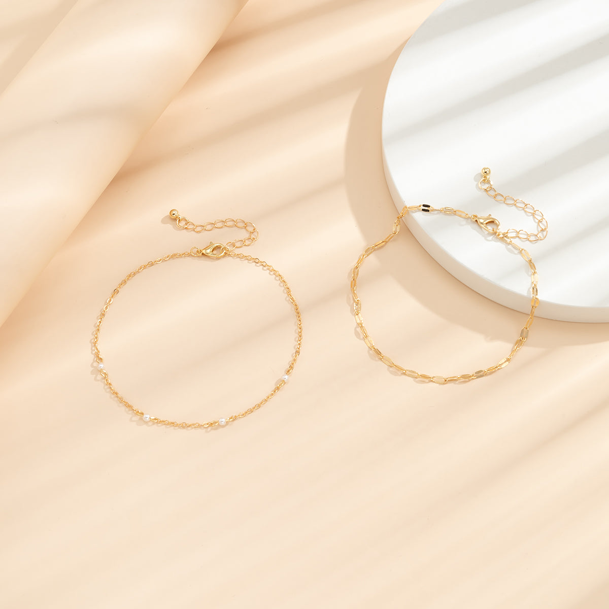 Pearl and 18K Gold-Plated Station Anklet Set, jewelry gift sets for women, botanical inspired, lifestyle look