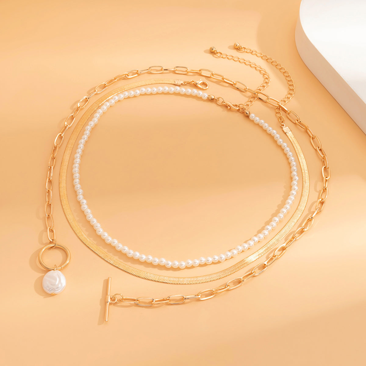 Pearl and 18K Gold-Plated Snake Chain Toggle Necklace Set, jewelry gift sets for women, vintage-inspired design, styled look