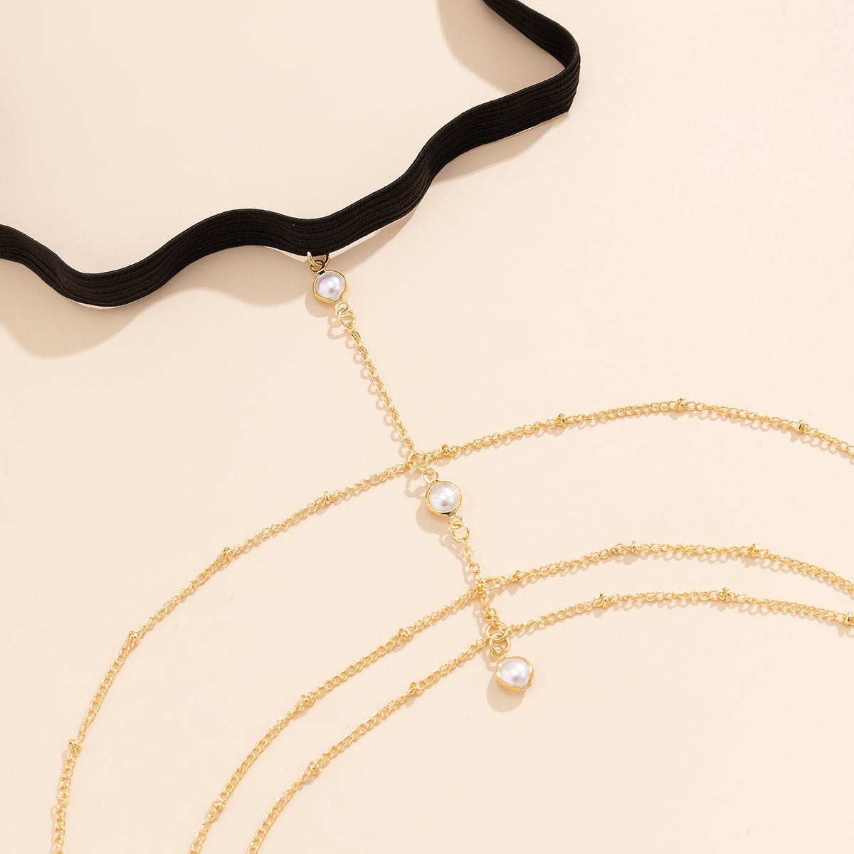 Pearl and 18K Gold-Plated Chevron Layered Leg Chain, gold pendant necklace for women, elegant gift for her, lifestyle look