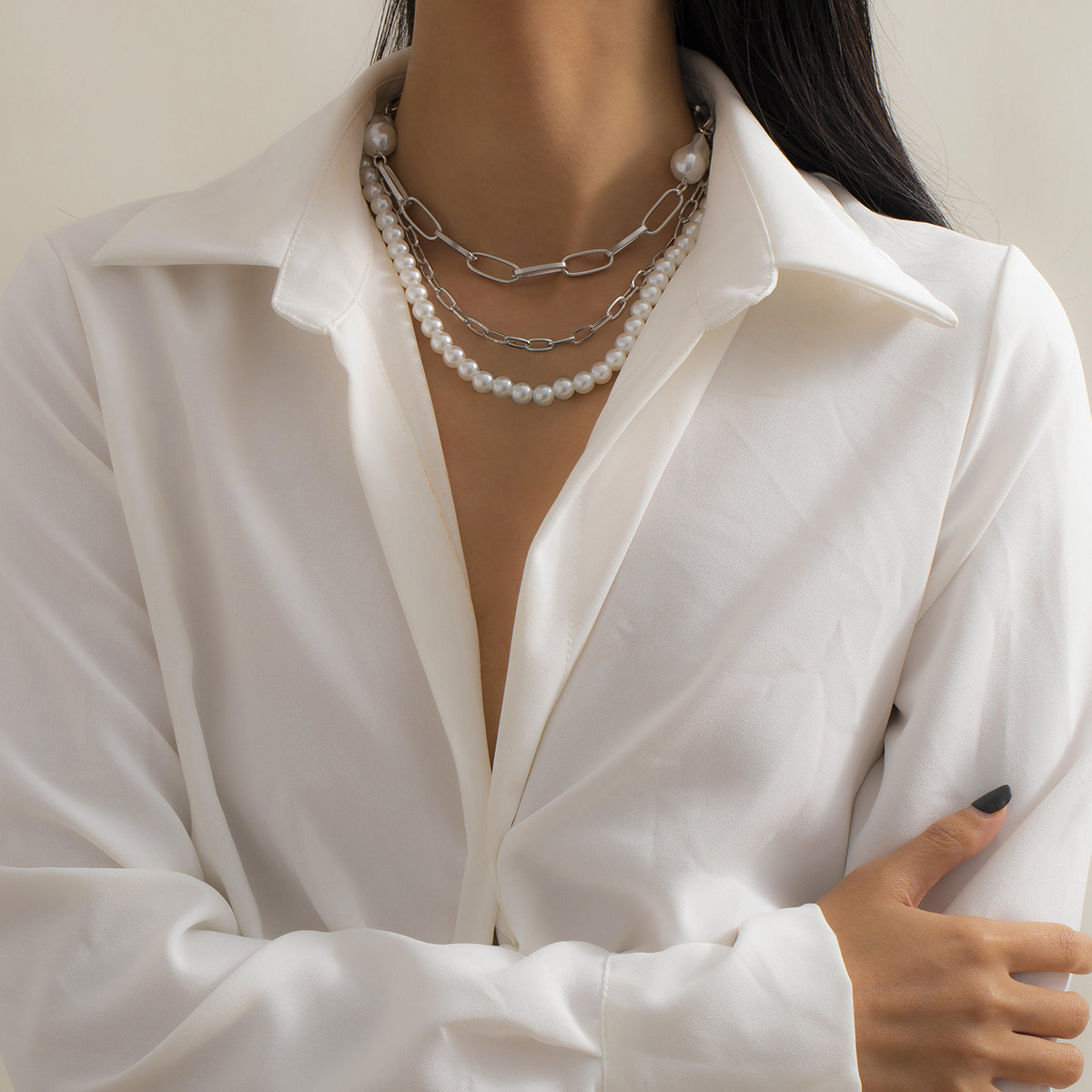 Pearl and Silver-Plated Figaro Chain Necklace Set, jewelry gift sets for women, dainty minimalist design, detail close-up