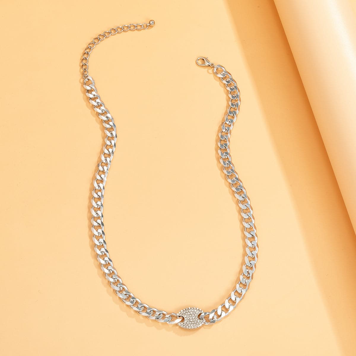 Cubic Zirconia and Silver-Plated Oval Cable Chain Necklace, silver pendant necklace for women, detail close-up