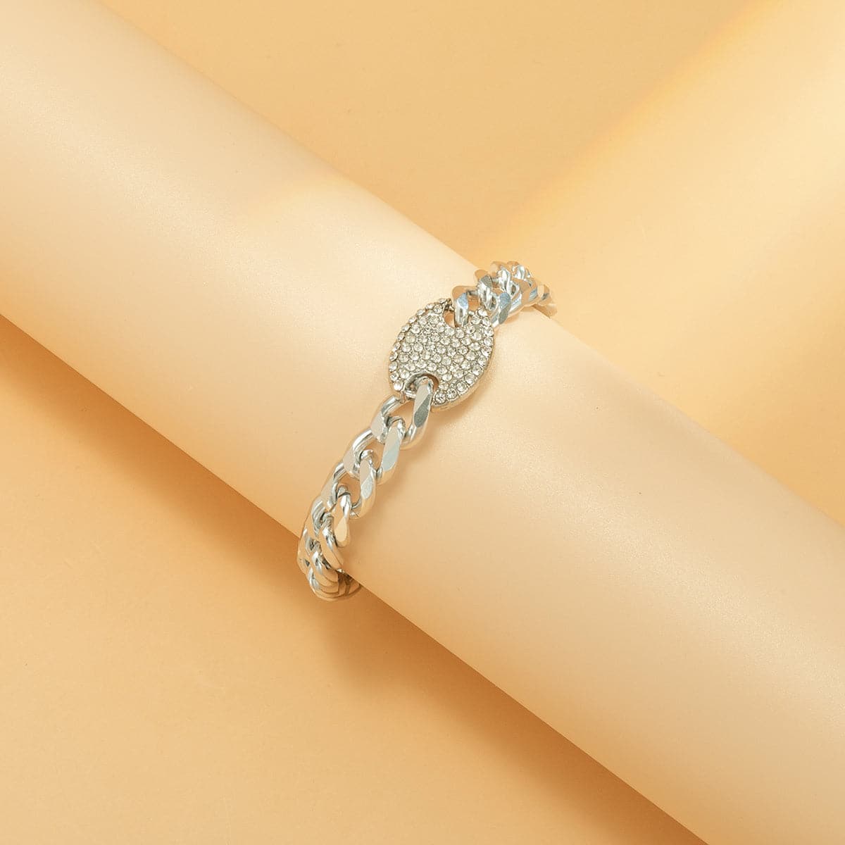 Cubic Zirconia and Silver-Plated Curb Chain Oval Bracelet, silver bracelet for women, detail close-up