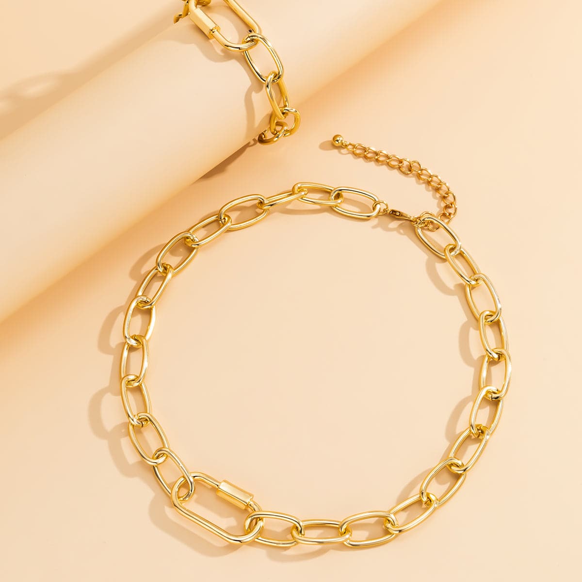 18K Gold-Plated Chunky Cable Chain and Bracelet, jewelry gift sets for women, everyday style, detail close-up