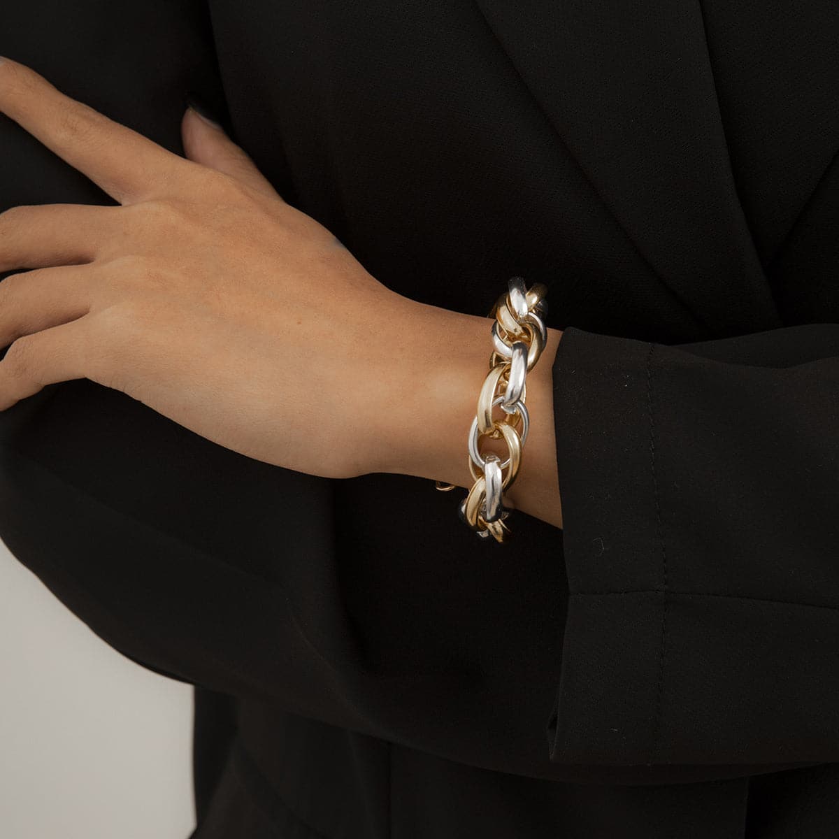 Two-Tone Crossing Bracelet, bracelet for women, elegant gift for her, lifestyle look
