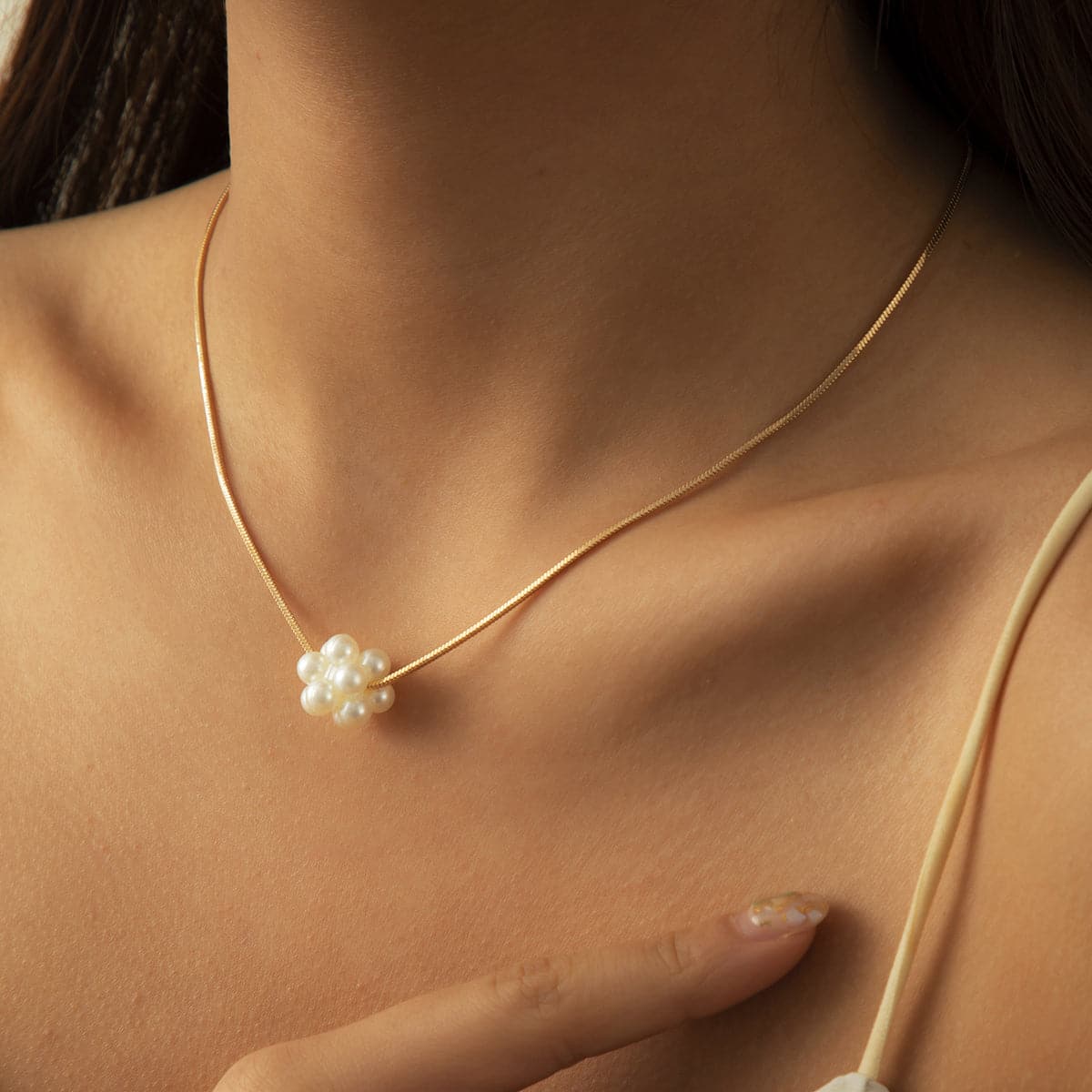 Pearl and 18K Gold-Plated Cluster Pendant Necklace, gold pendant necklace for women, botanical inspired, detail close-up