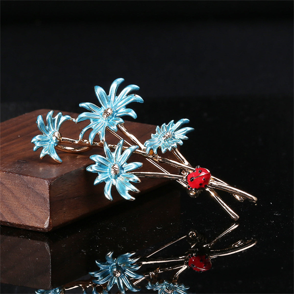 Blue Enamel and 18K Gold-Plated Mum Ladybug Brooch, gold brooch pin, vintage-inspired design, lifestyle look