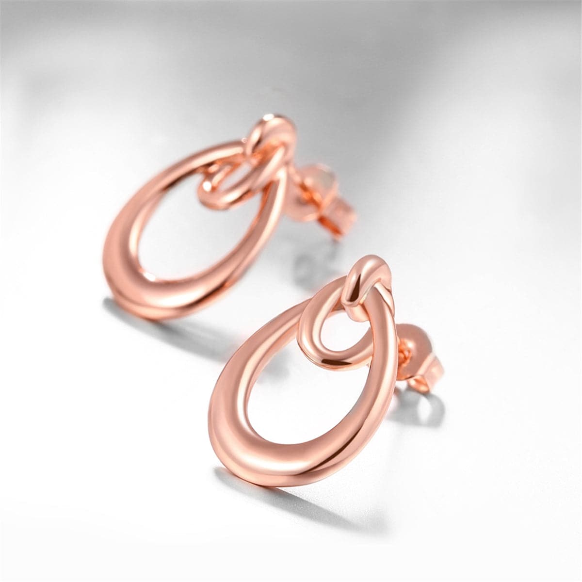 18k Rose Gold-Plated Interlocking Hoop Stud Earrings - streetregion