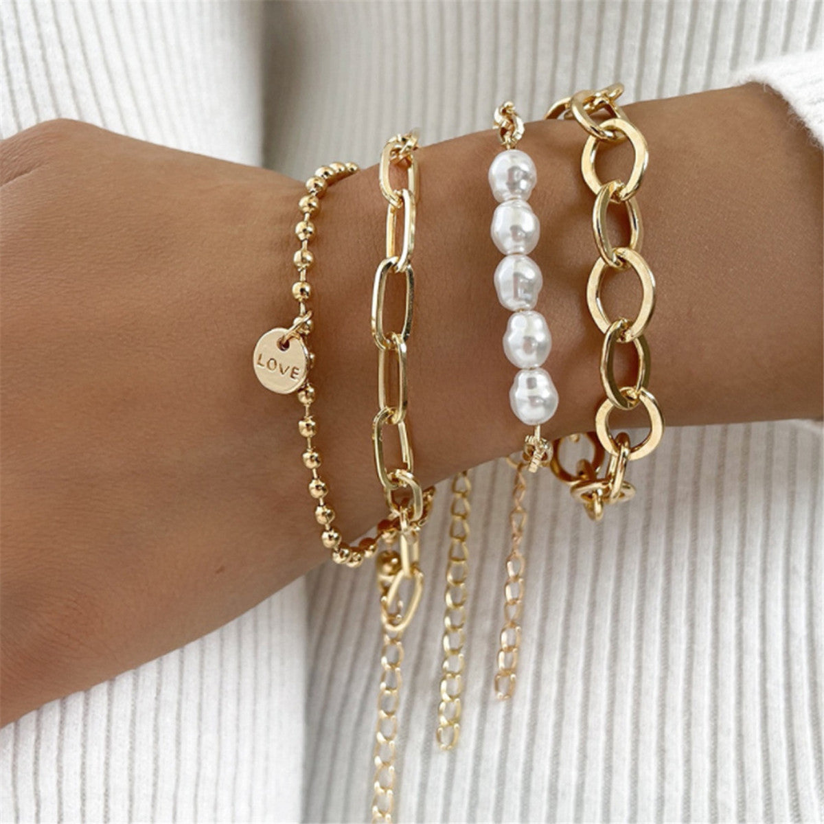 Pearl and 18K Gold-Plated Cable Chain Bracelet Set, jewelry gift sets for women, elegant gift for her, front view