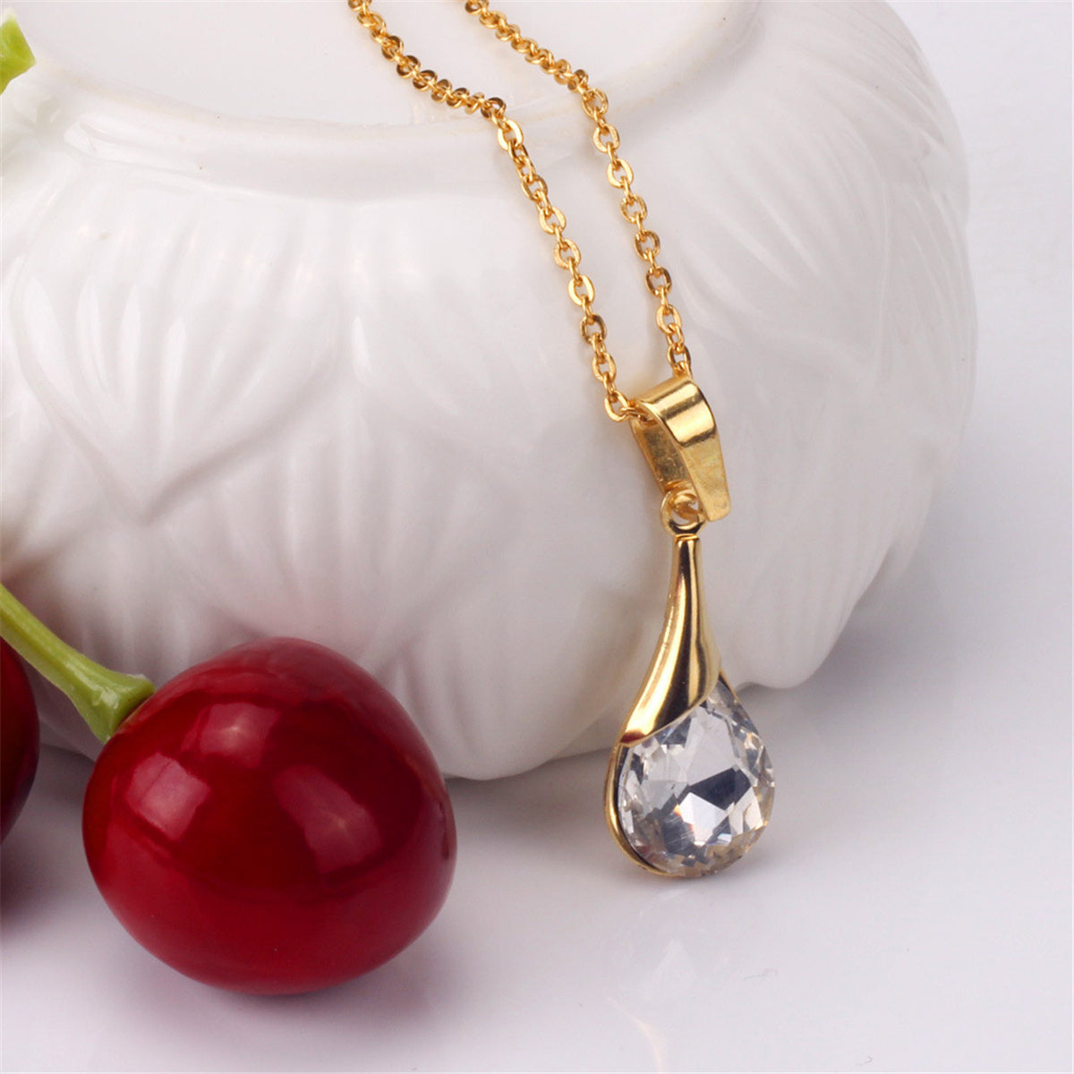 Clear Crystal and 18K Gold-Plated Drop Earrings and Pendant Necklace, gold drop earrings for women, detail close-up