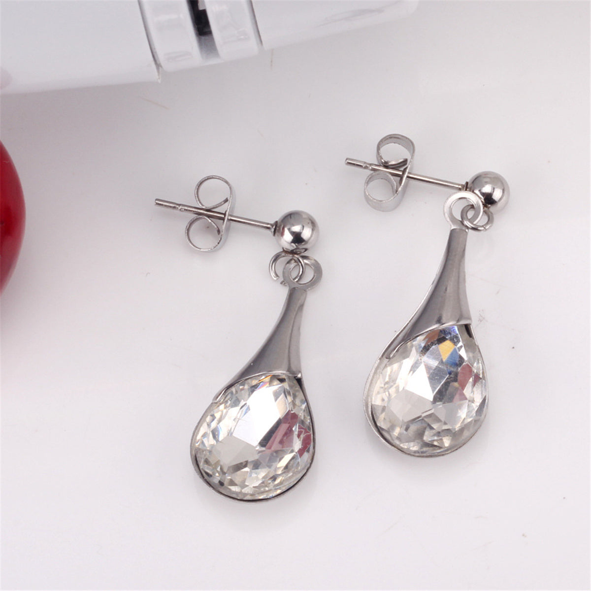 Clear Crystal and Silver-Plated Drop Earrings and Pendant Necklace, silver drop earrings for women, detail close-up