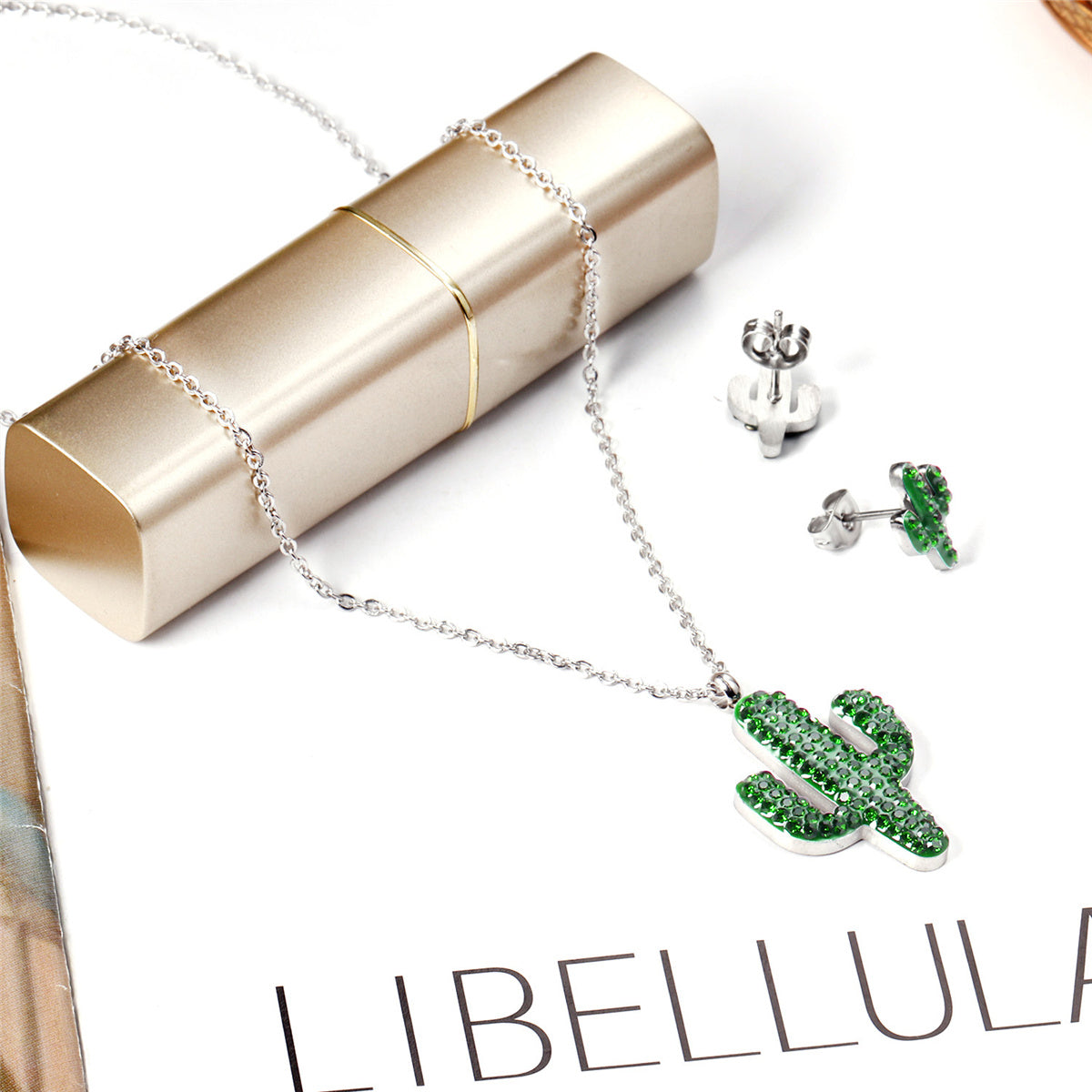 Green and Cubic Zirconia Pendant Necklace and Stud Earrings, stud earrings for women, vintage-inspired design, lifestyle look