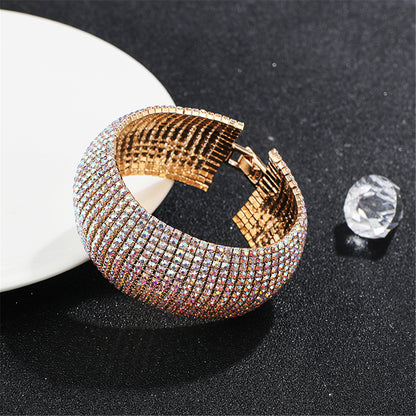 Cubic Zirconia and 18K Gold-Plated Layer Bracelet, gold bracelet for women, vintage-inspired design, front view