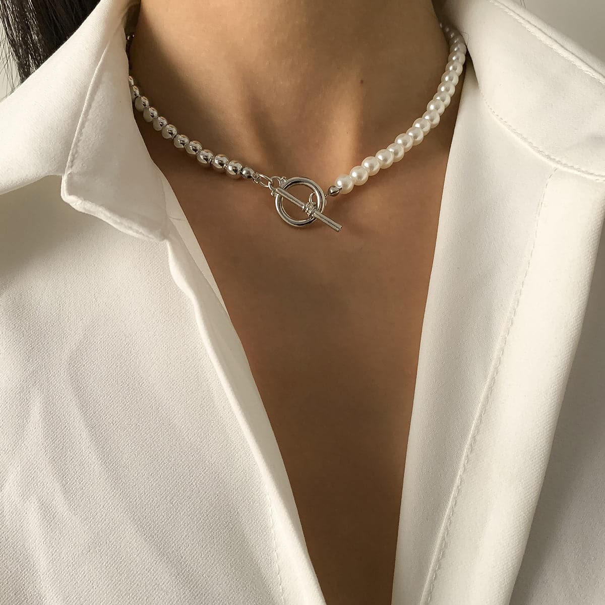 Pearl and Silver-Plated Half Bead Chain Toggle Necklace, silver pendant necklace for women, detail close-up