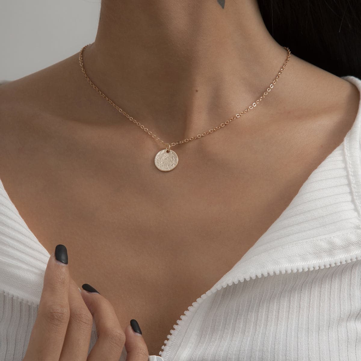 18K Gold-Plated Textured Circle Pendant Necklace, gold pendant necklace for women, elegant gift for her, front view