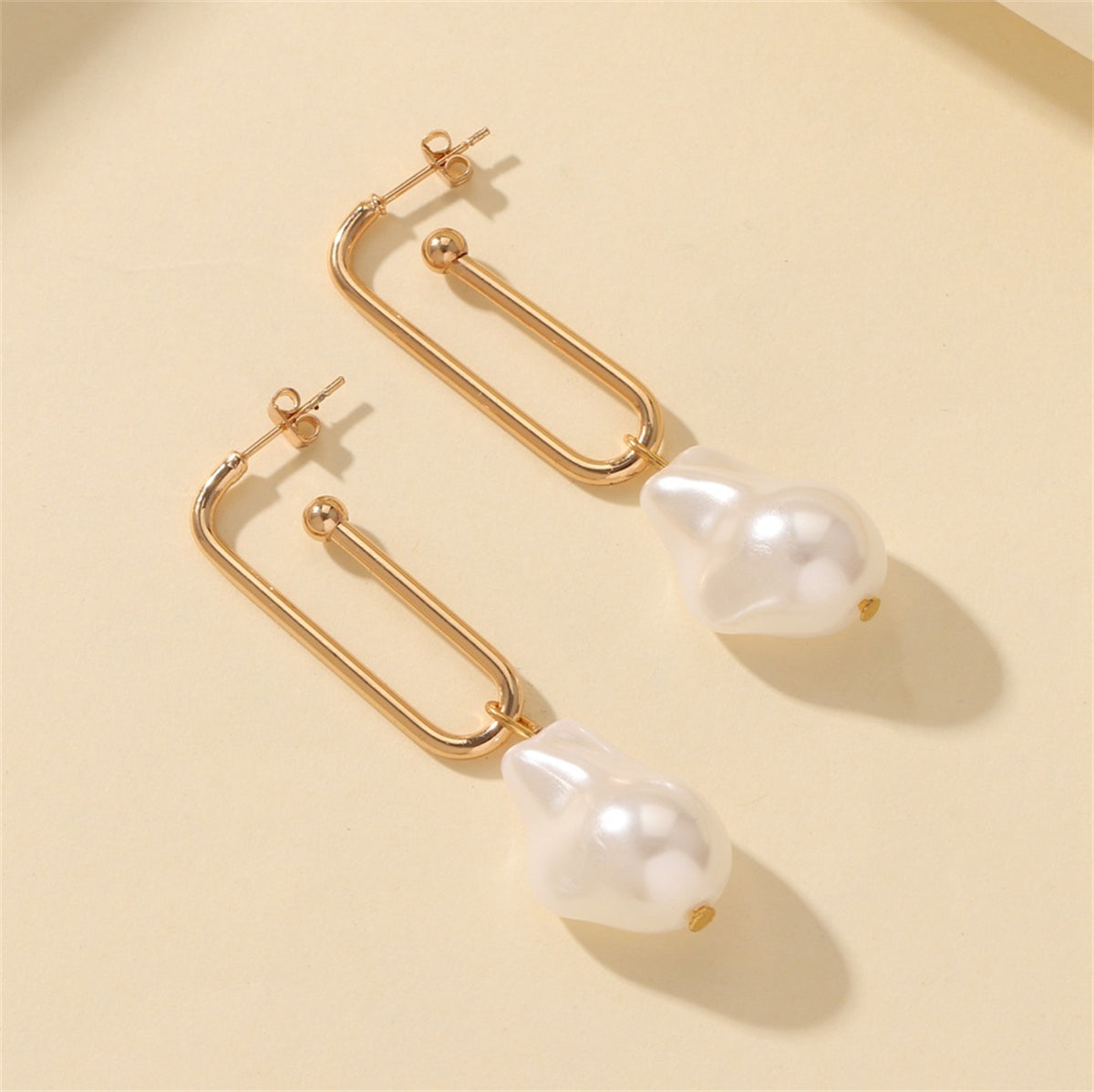 Pearl and 18K Gold-Plated Drop Earrings, gold drop earrings for women, dainty minimalist design, detail close-up