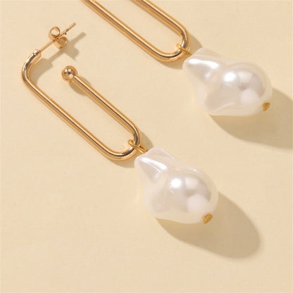 Pearl and 18K Gold-Plated Drop Earrings, gold drop earrings for women, dainty minimalist design, lifestyle look