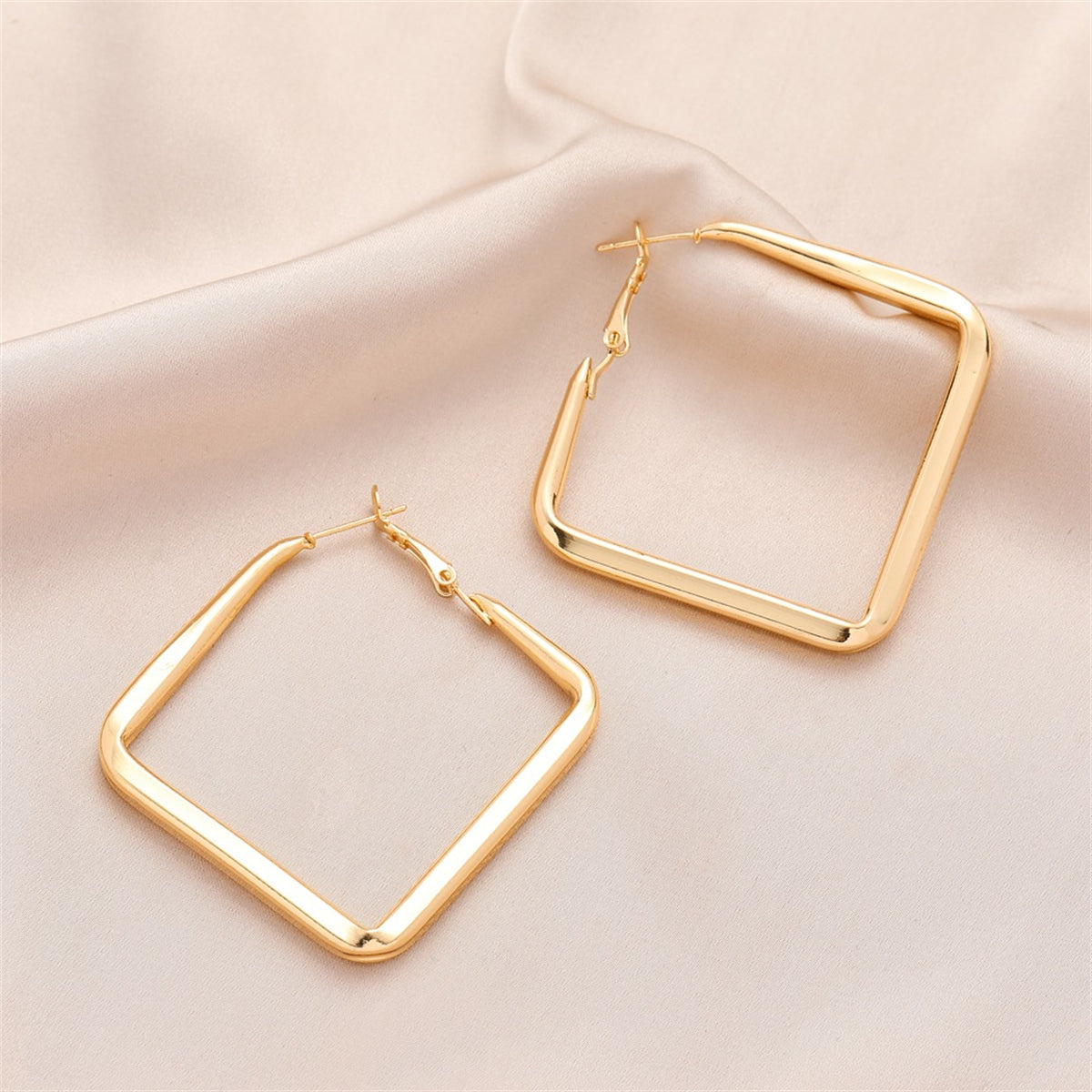 18K Gold-Plated Rhombus Hoop Earring