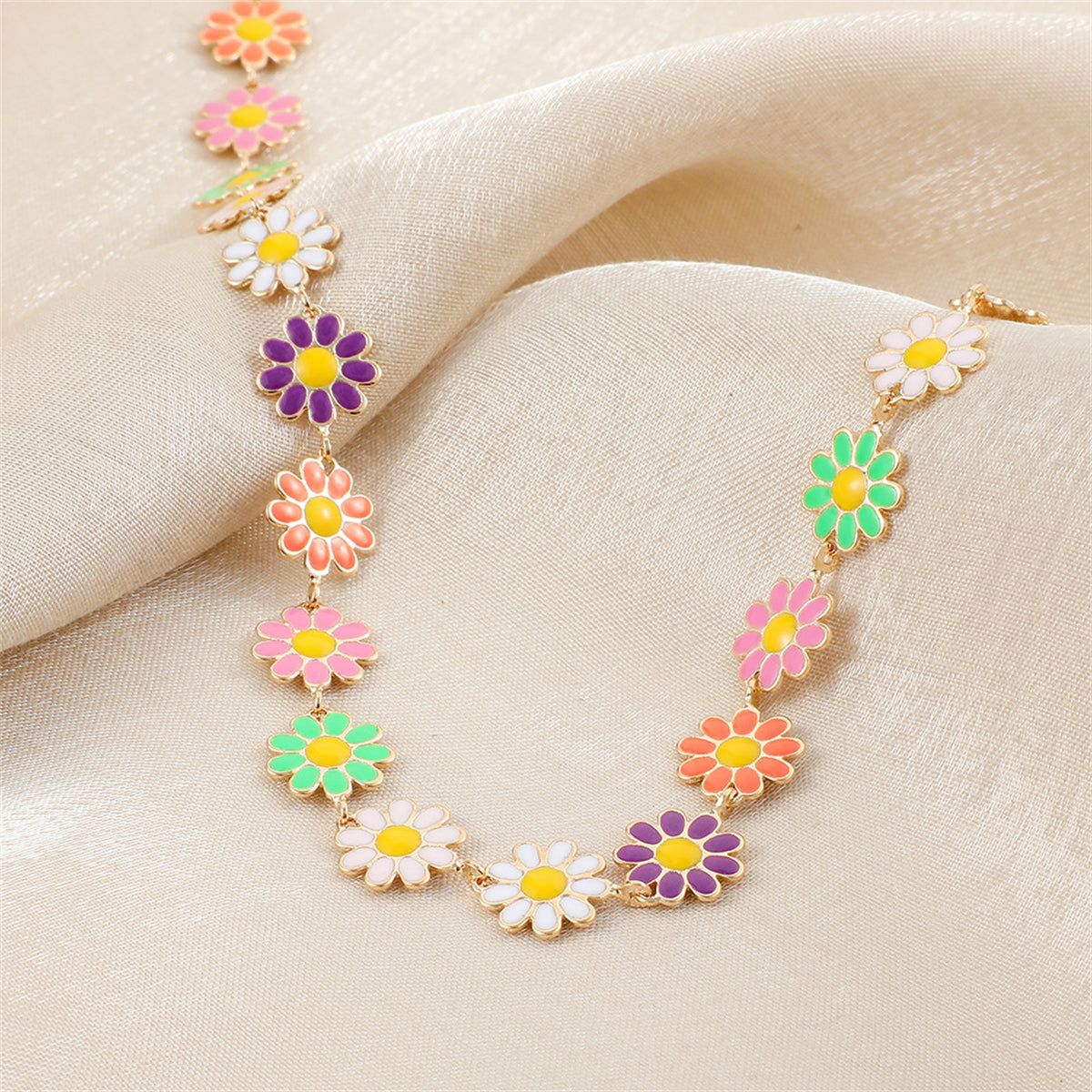 Pink and 18K Gold-Plated Multicolor Daisy Station Necklace, gold pendant necklace for women, detail close-up