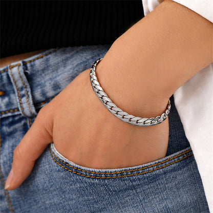 Silver-Plated Curb Chain Bracelet, silver bracelet for women, botanical inspired, front view