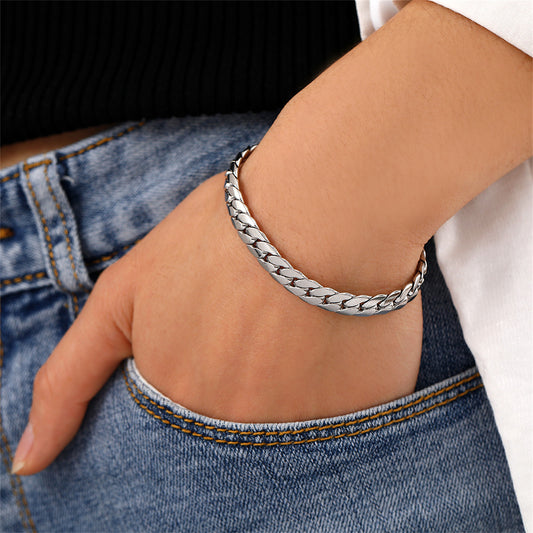 Silver-Plated Curb Chain Bracelet, silver bracelet for women, elegant gift for her, front view
